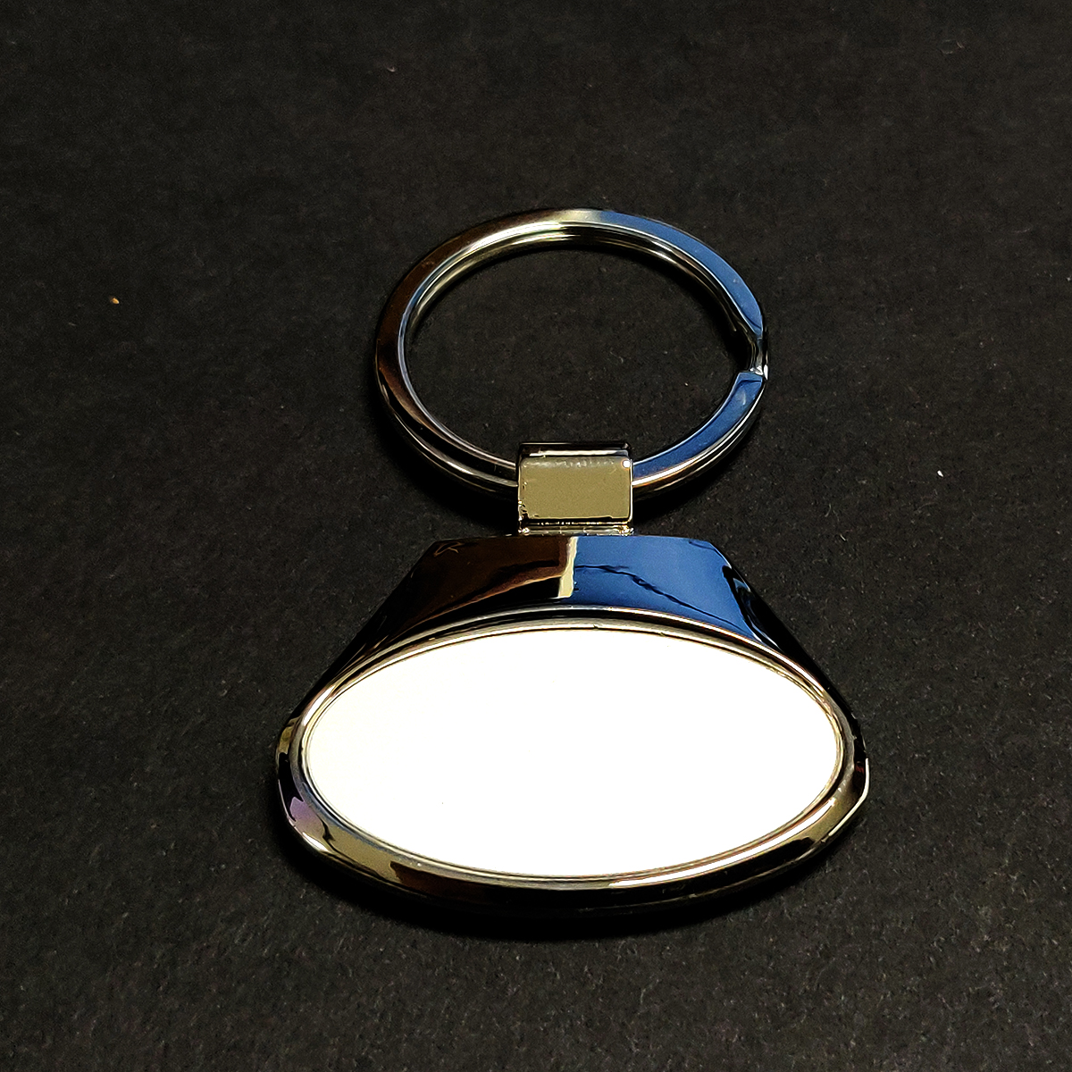 Keychain #22 - Pixel Planet